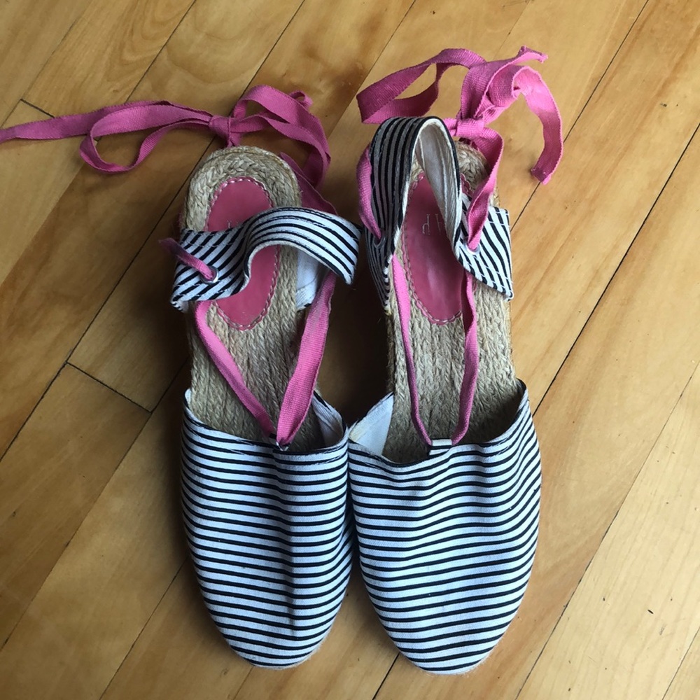 Gap pink ribbon and striped wedge shoes